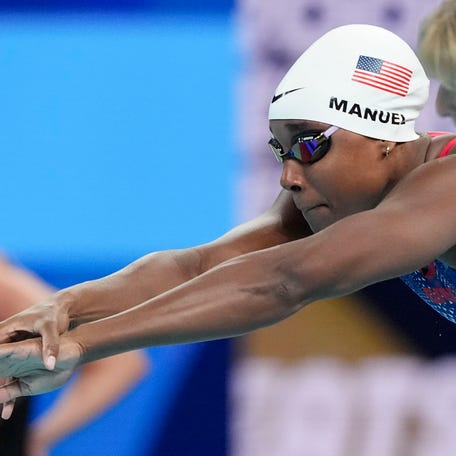 Simone Manuel (USA) in the women's 4 x 200-meter freestyle relay preliminary heats during the Paris 2024 Olympic Summer Games at Paris La Défense Arena.