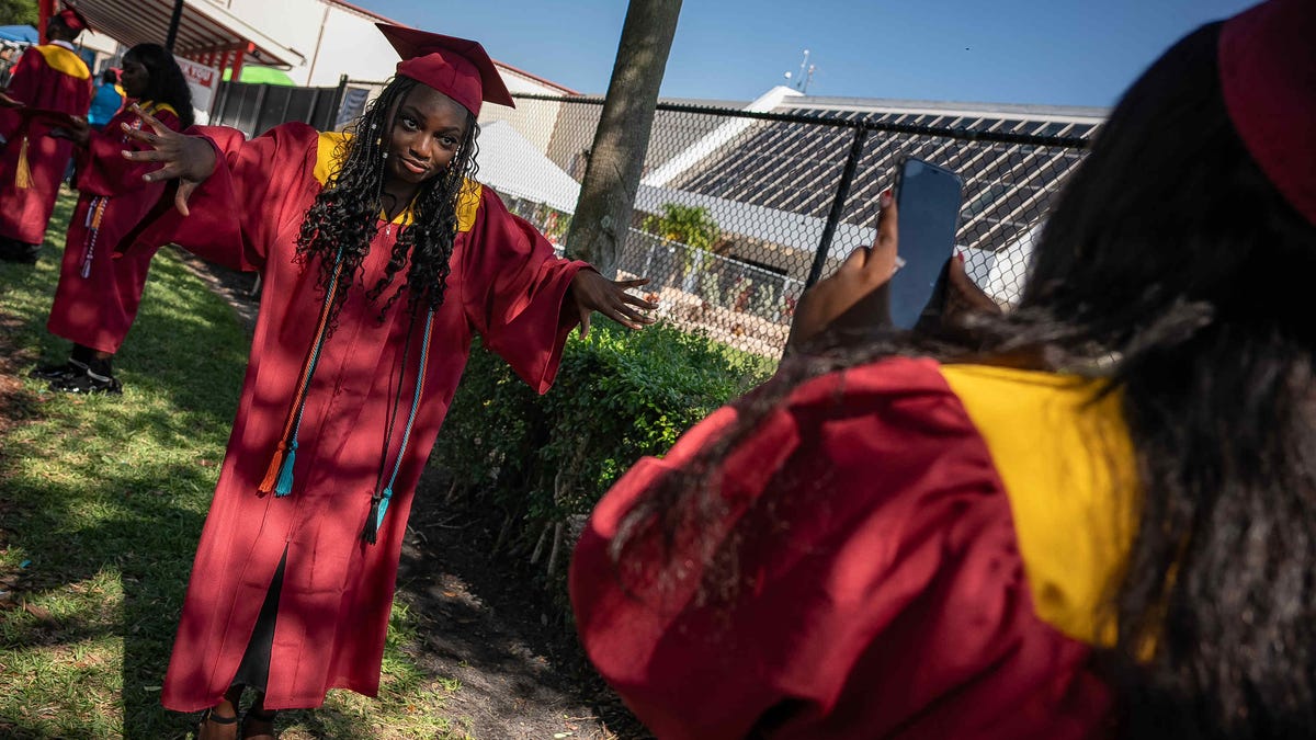 When does 2026 school year end in Miami-Dade and Broward County?