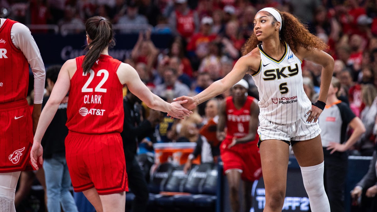 Caitlin Clark receives questionable flagrant foul for contact on Angel ...