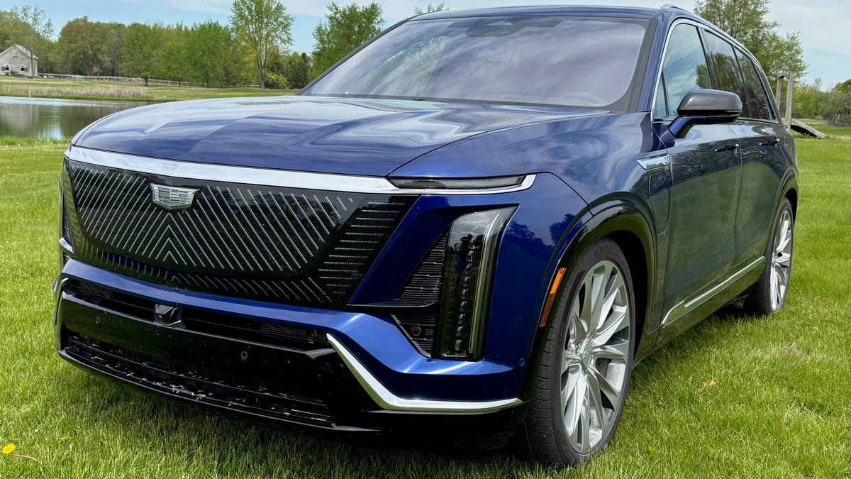 2026 Cadillac Vistiq prices start at $77,395.