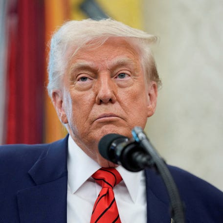 FILE PHOTO: U.S. President Donald Trump speaks during a swearing-in ceremony of Special Envoy Steve Witkoff in the Oval Office at the White House in Washington, D.C., U.S., May 6, 2025. REUTERS/Kent Nishimura/File Photo