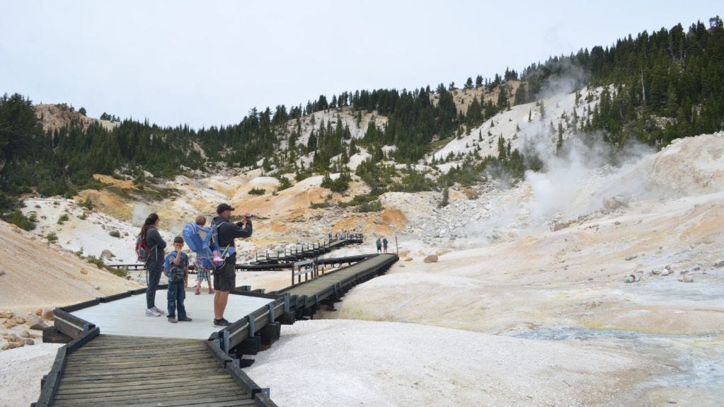 Lassen Volcanic National Park has hydrothermal sights including mud pots.