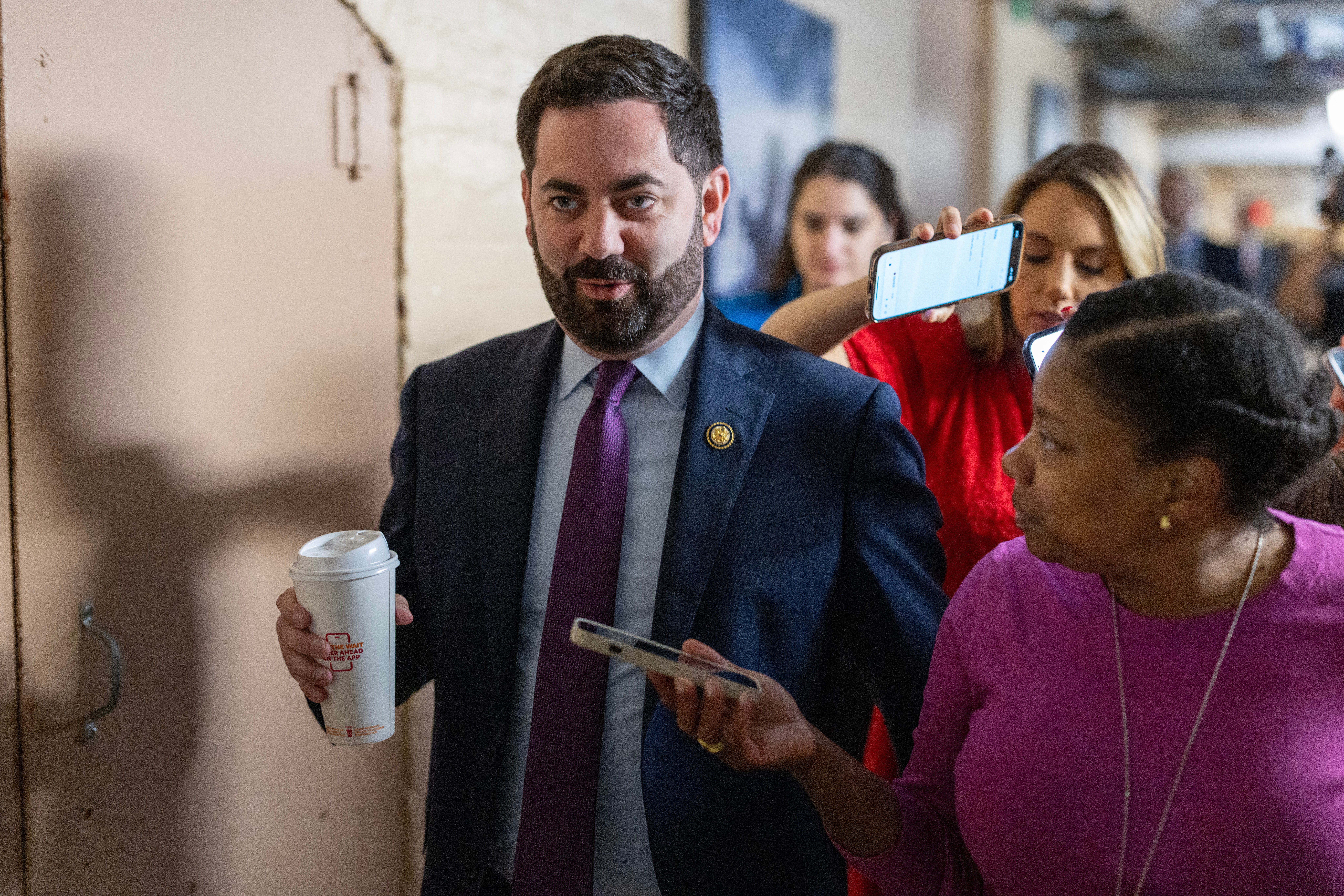 GOP divisions on display as House votes to extend Obamacare subsidies