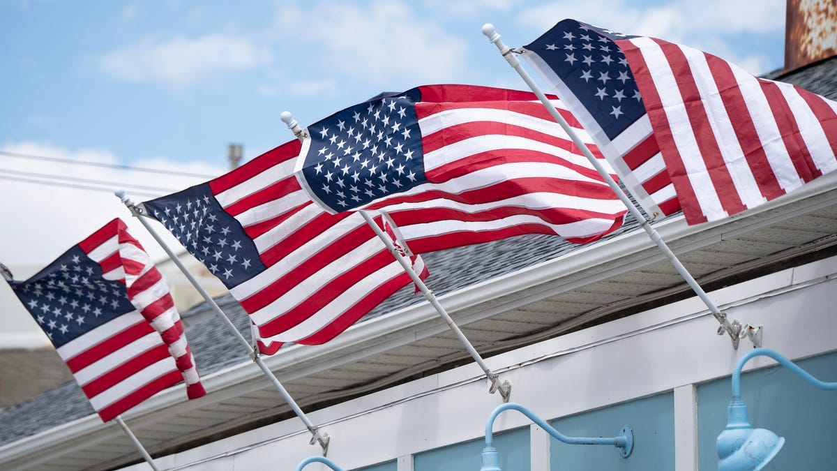 https://www.gannett-cdn.com/authoring/authoring-images/2025/05/23/PAPP/83822826007-seaside-memorial-day-31.jpg?auto=webp&crop=2999,1687,x0,y57&format=pjpg&width=1200