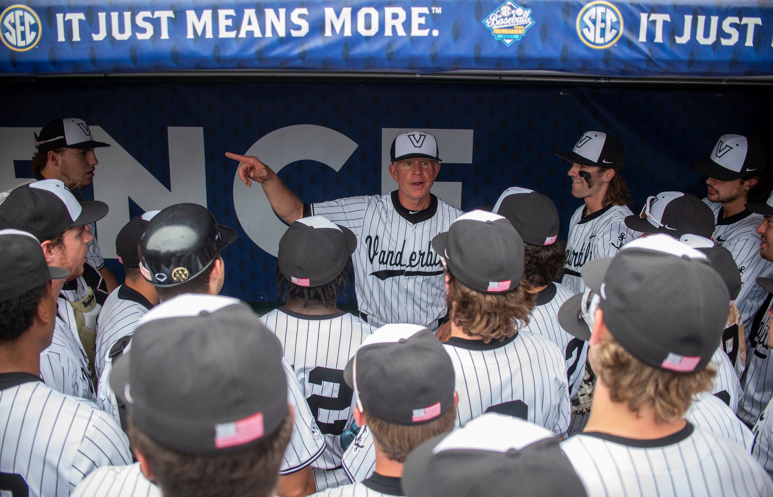 Joseph Contreras se compromete al béisbol Vanderbilt como arrojador de 2026
