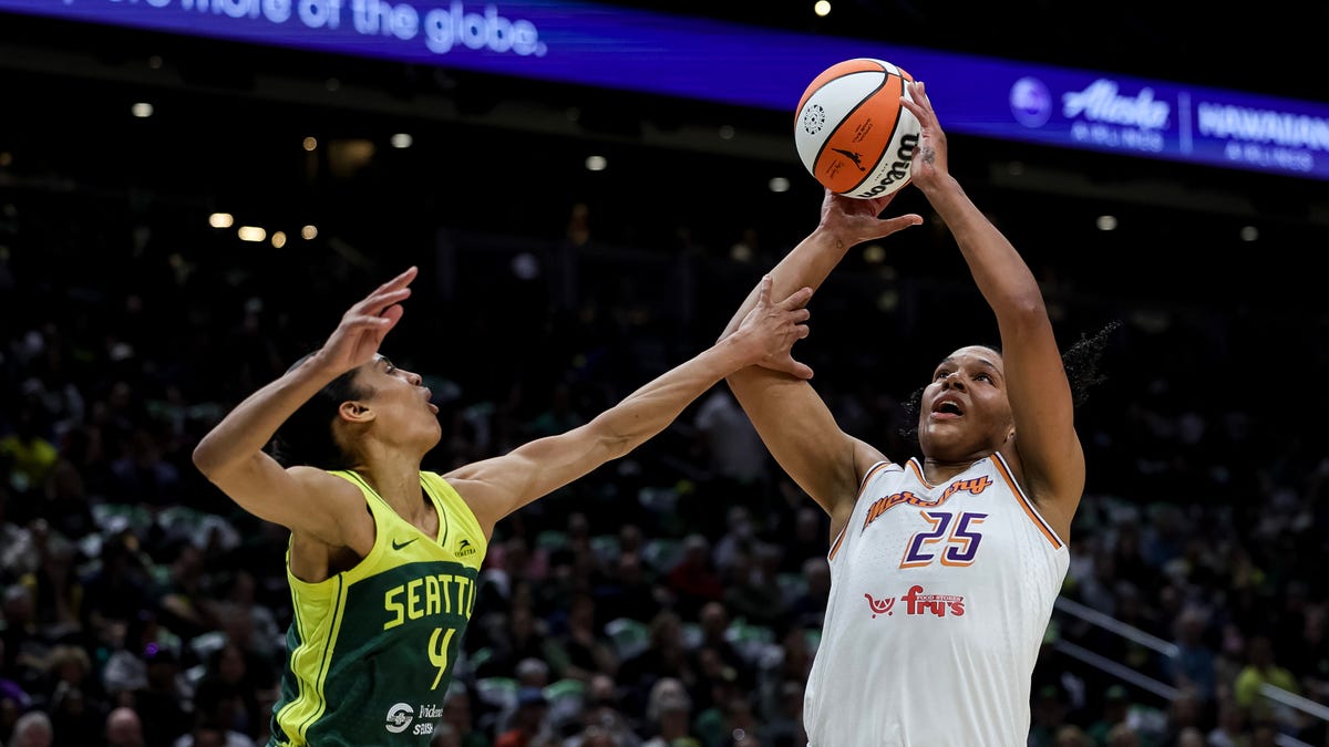 Skylar Diggins speaks out: Mercury pregnancy accusations, Diana Taurasi ...