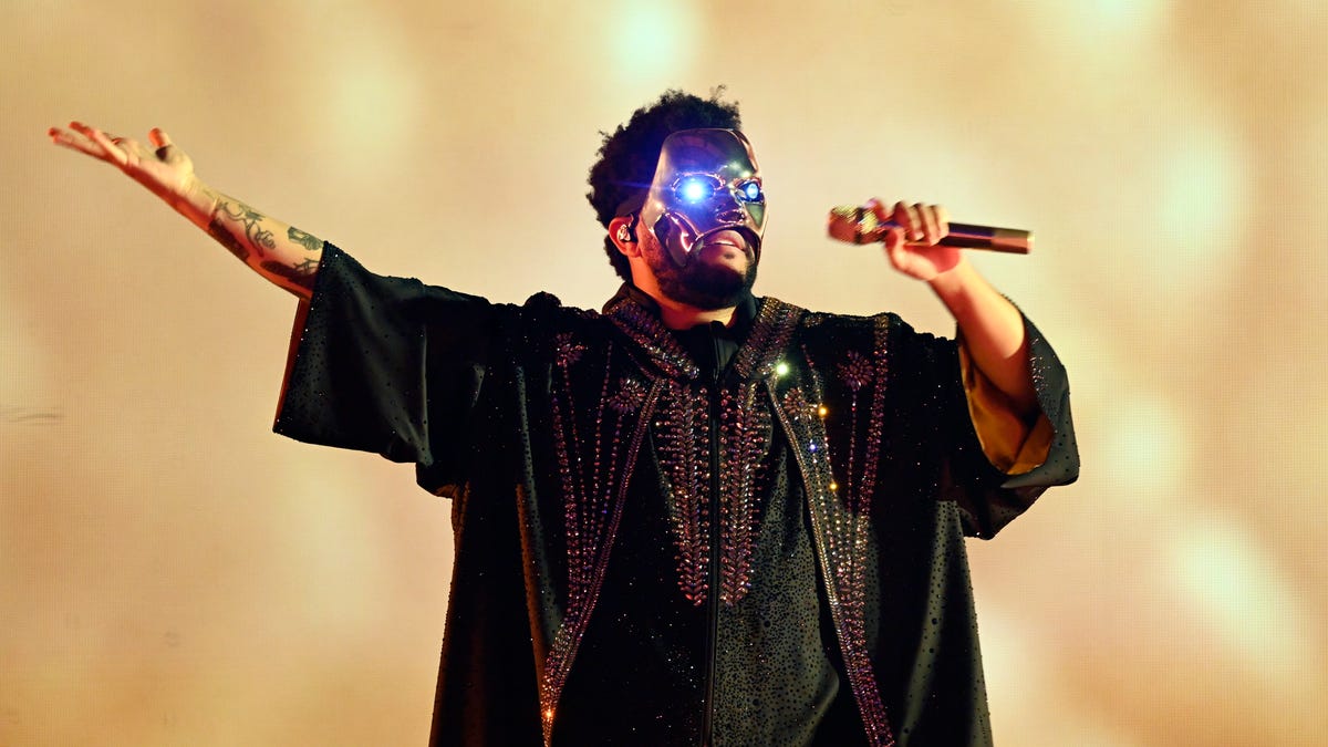 Memorial Day Weeknd: Hitmaker thrills Ford Field at first of two concerts Memorial Day Weeknd: Hitmaker thrills Ford Field at first of two concerts