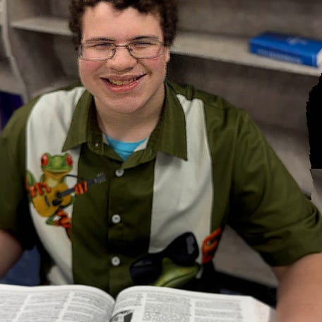 Zachary Yeager is an 8th grade student at Chippewa Jr./Sr High School in Doylestown, Ohio, and is competing in the Scripps National Spelling Bee.
