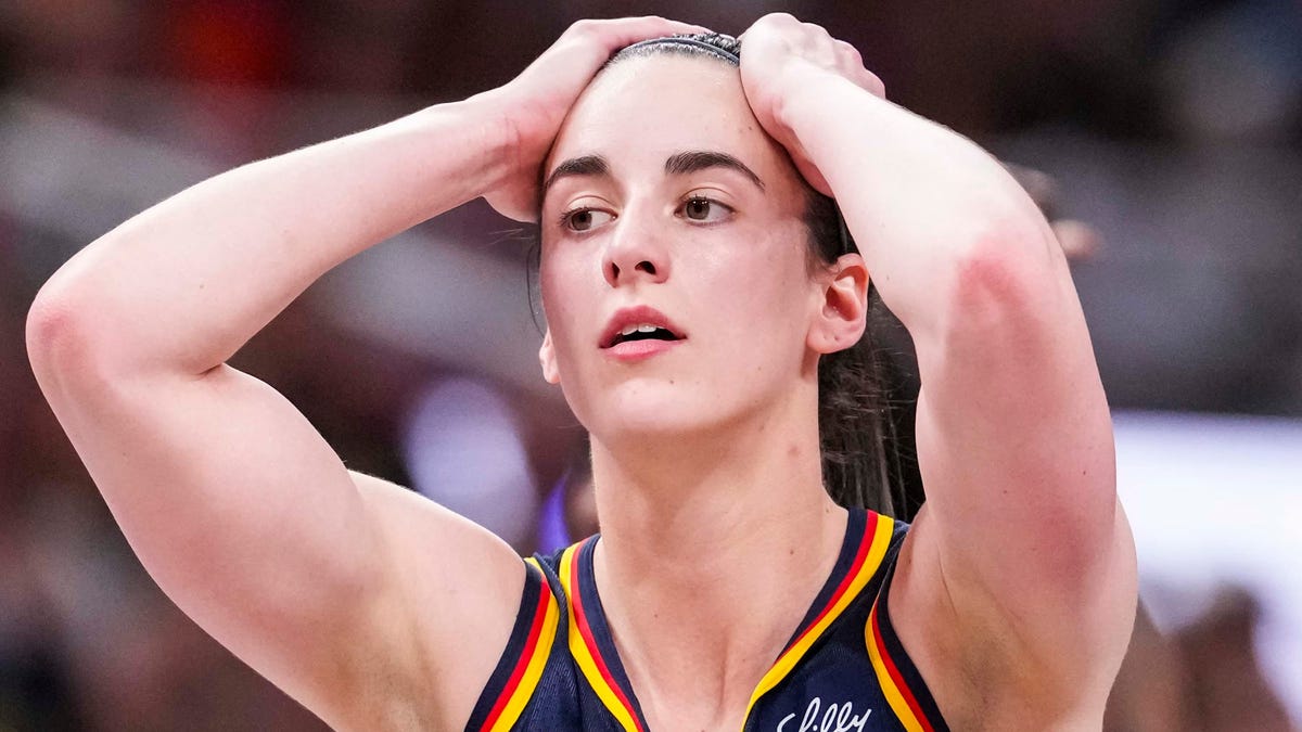 Indiana Fever guard Caitlin Clark (22) reacts to the action Tuesday, May 20, 2025, during a game between the Indiana Fever and the Atlanta Dream at Gainbridge Fieldhouse in Indianapolis.
