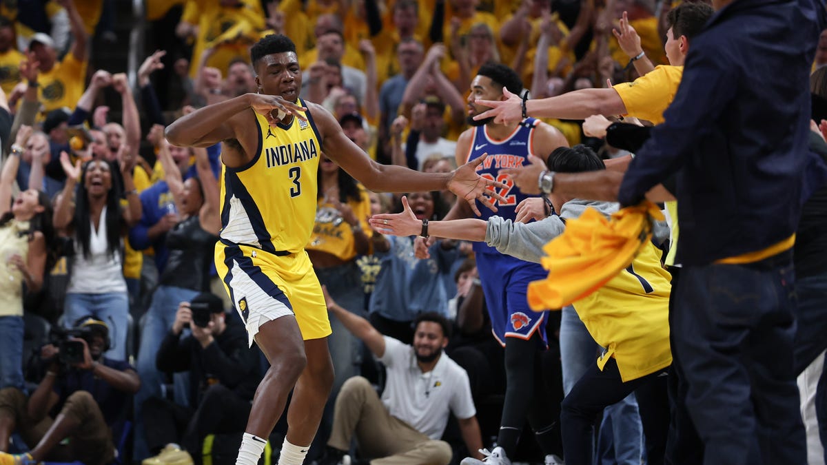 Game 6: The Indiana Pacers' Thomas Bryant celebrates after 3-point basket against the New York Knicks.