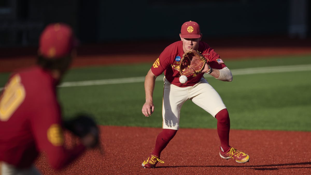 USC baseball blown out by Oregon State, setting up winner-take-all game Monday USC baseball blown out by Oregon State, setting up winner-take-all game Monday