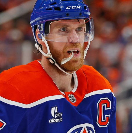 Edmonton Oilers center Connor McDavid (97) is looking for his first Stanley Cup title.