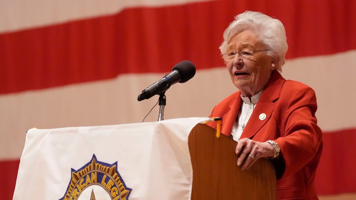 Alabama Gov. Kay Ivey speaks to future leaders during University of Alabama visit Alabama Gov. Kay Ivey speaks to future leaders during University of Alabama visit