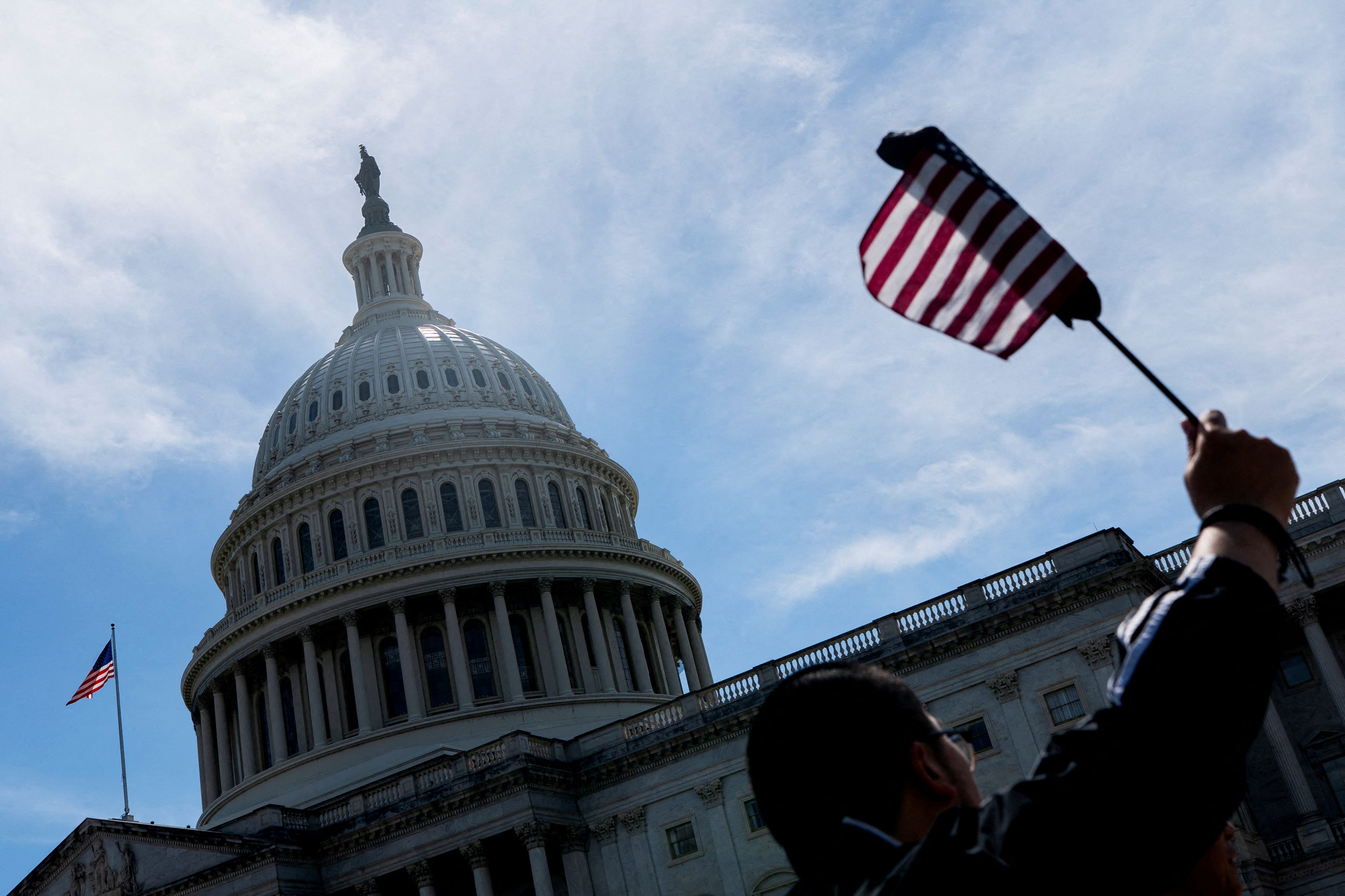 Senate passes landmark crypto legislation with bipartisan support