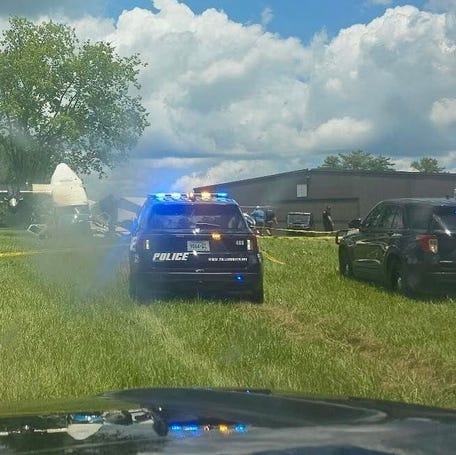 Officials work the scene of a plane crash southeast of Nashville, which reportedly left several passengers injured. Troopers with the Tennessee Highway Patrol were on the ground at the scene of the crash Ñ Old Shelbyville Road in Tullahoma Ñ by 1:19 p.m. Sunday, according to a social media post from the agency.
