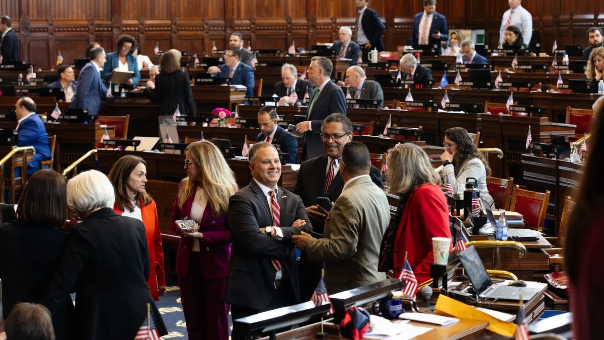 Connecticut House Extends Solar Incentives, Senate Passes Labor Overhaul as Clean‑Energy Jobs Rise