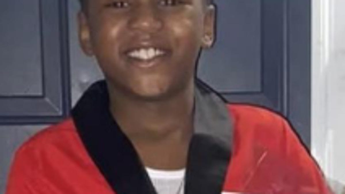 Police looking for critically missing 10-year-old Milwaukee boy Police looking for critically missing 10-year-old Milwaukee boy