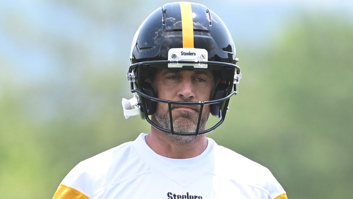 Aaron Rodgers calls the Green Bay Packers an 'iconic franchise' in his ...