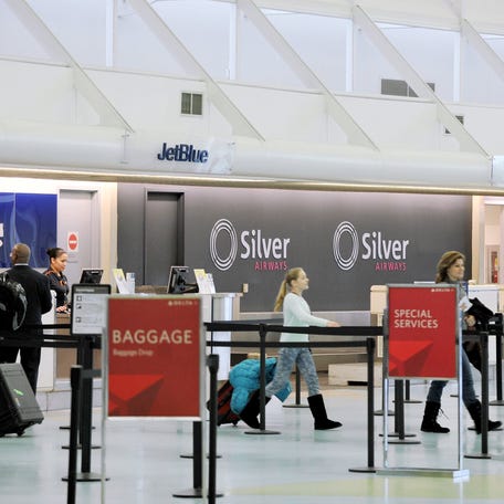 Silver Airways ticketing county at Jacksonville International Airport.