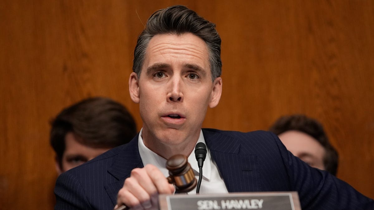 Josh Hawley proposes raising federal minimum wage to . What is Missouri’s minimum wage? Josh Hawley proposes raising federal minimum wage to . What is Missouri’s minimum wage?