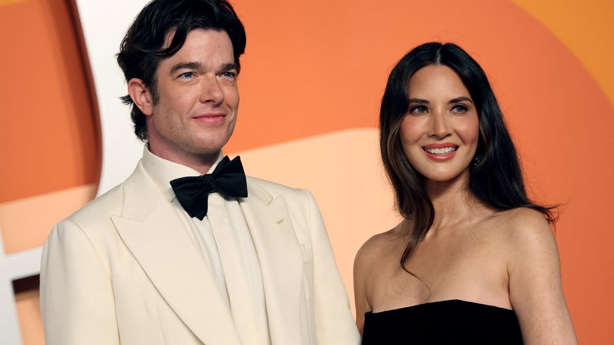 Burgers, ice cream and more: Everywhere actress Olivia Munn says you have ...