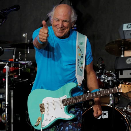 Singer Jimmy Buffett performs during NBC's 'Today' show Summer Concert Series in New York City, U.S., July 29, 2016. REUTERS/Brendan McDermid
