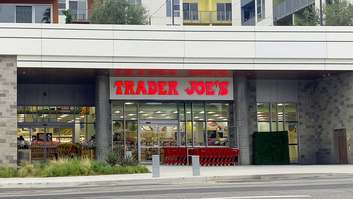 https://www.gannett-cdn.com/authoring/authoring-images/2025/06/17/USAT/84242973007-267-sherman-oaks-2-c-astorefront.jpg?auto=webp&crop=1369,771,x0,y73&format=pjpg&width=1200