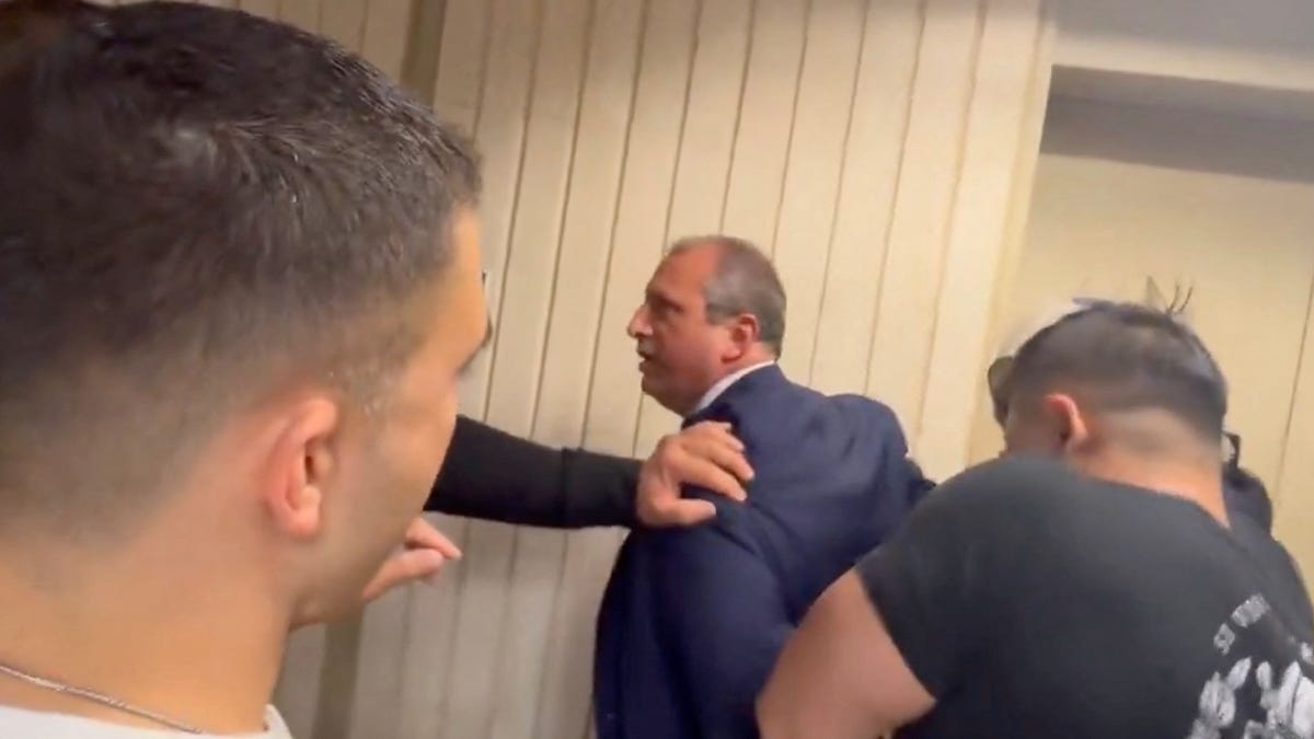 brad lander detained.jpg