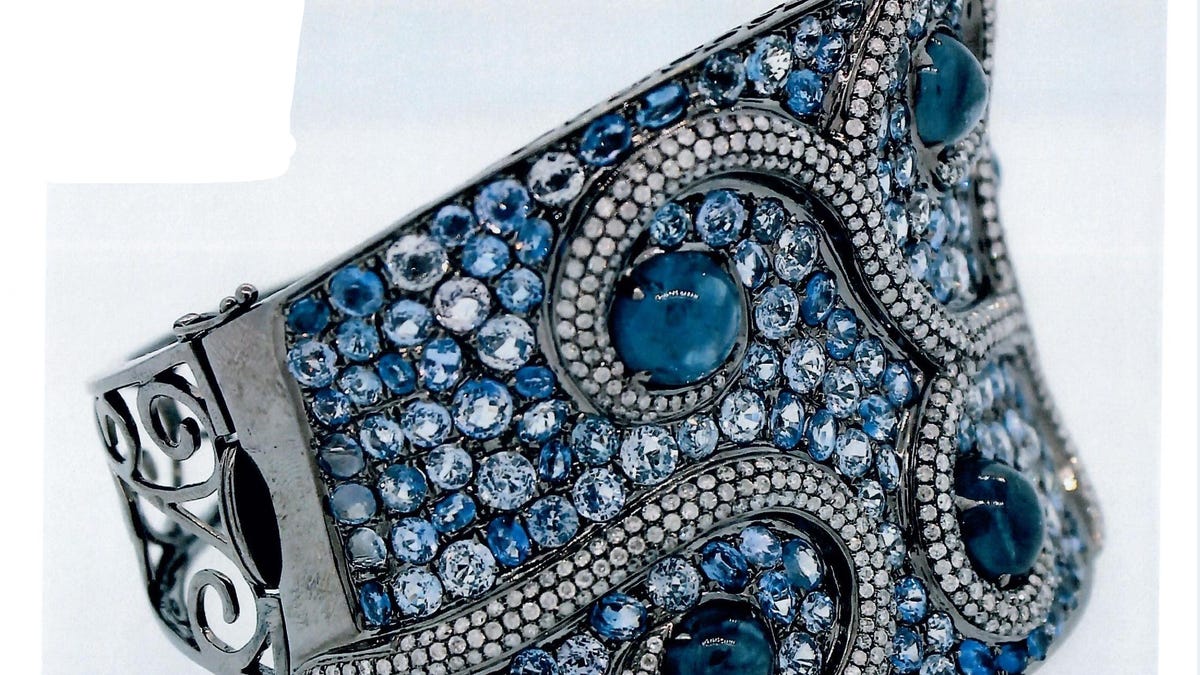 This piece of jewelry was among $100 million worth of jewelry stolen from a Brinks truck in Lebec, California, in July 2022.
