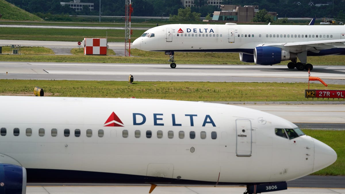 What is the best US airline? This carrier topped The Points Guy's 2025 ...