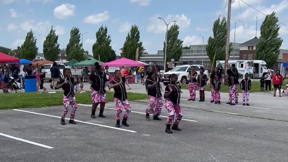 ‘A family reunion’: Indy celebrates Black culture at Juneteenth event despite heat advisory ‘A family reunion’: Indy celebrates Black culture at Juneteenth event despite heat advisory