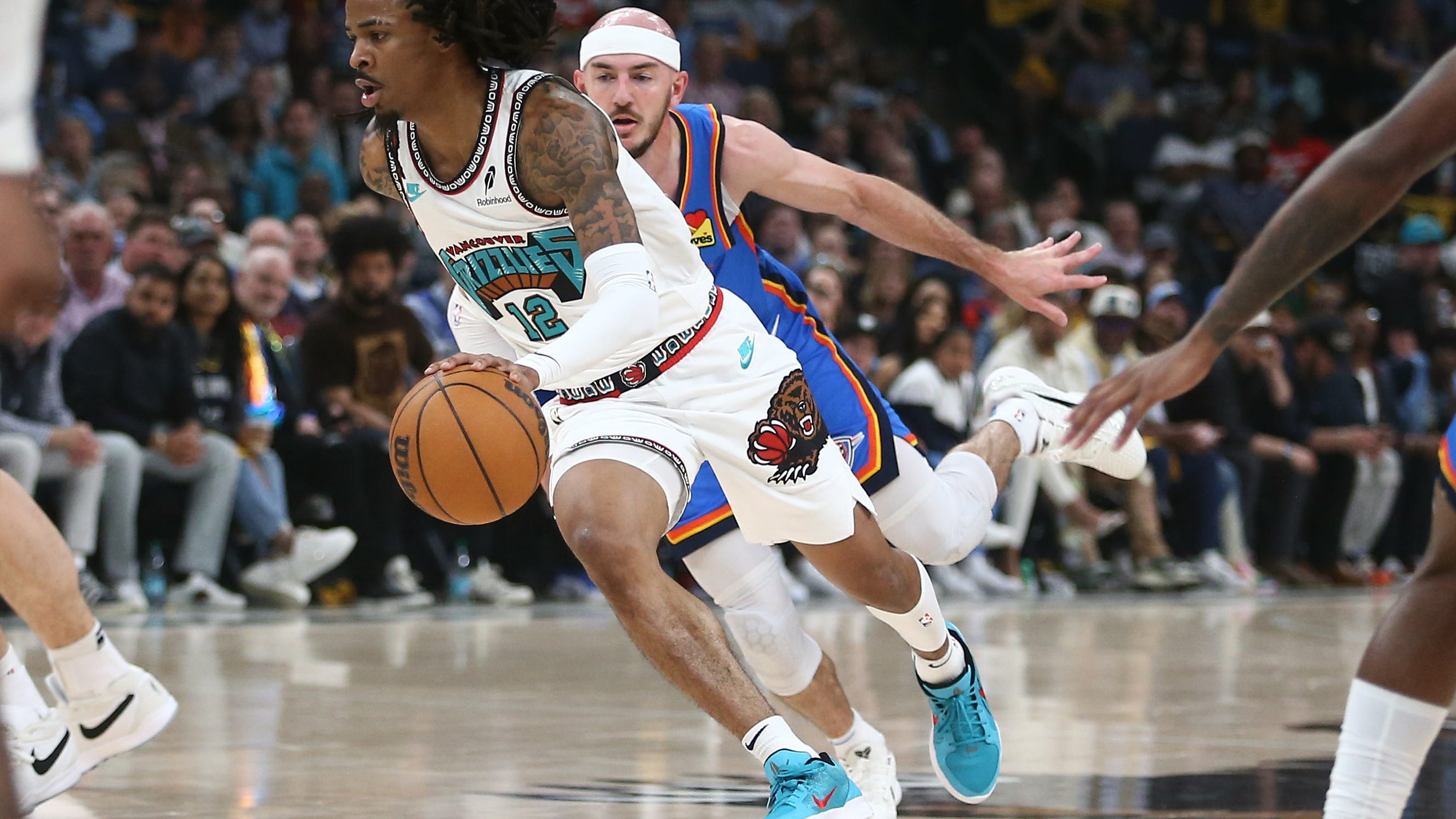 Memphis Grizzlies' Ja Morant shows up to summer league