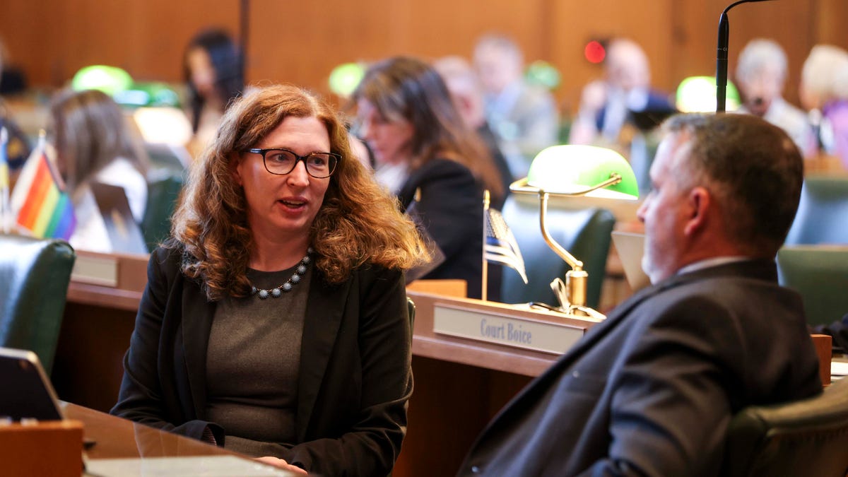 Transfer tax on new, used vehicles eliminated in amended Oregon transportation bill Transfer tax on new, used vehicles eliminated in amended Oregon transportation bill