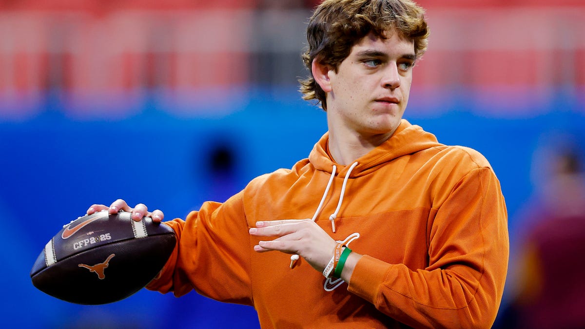 Texas’ Arch Manning recalls advice from Matthew McConaughey at Manning Passing Academy Texas’ Arch Manning recalls advice from Matthew McConaughey at Manning Passing Academy