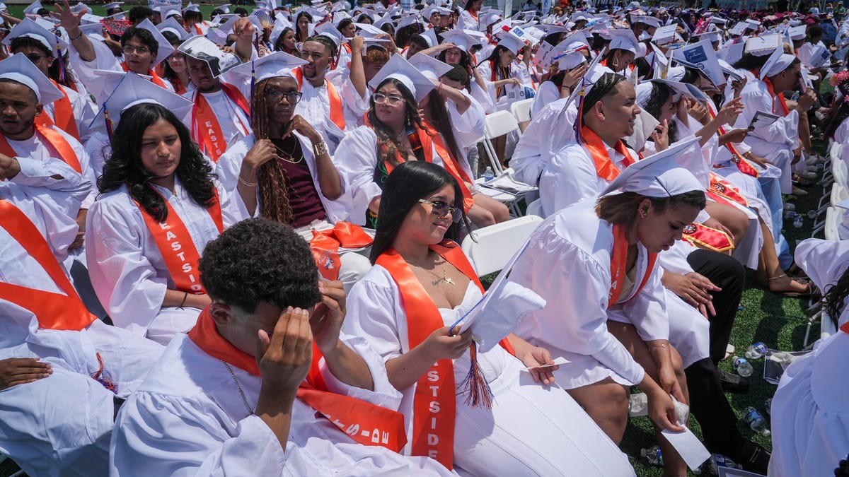 9 hospitalized, dozens more treated for heat at New Jersey graduation 9 hospitalized, dozens more treated for heat at New Jersey graduation