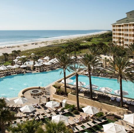 Beach or pool? Either is a good choice at Omni Amelia Island Resort.