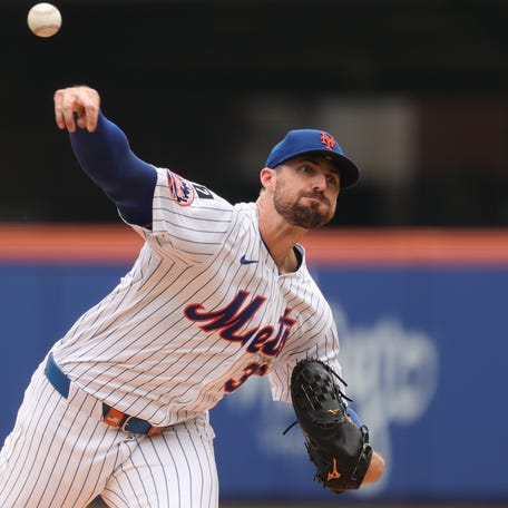 New York Mets starting pitcher Clay Holmes (35) delivers a pitch during the third inning against the Milwaukee Brewers on July 2, 2025, at Citi Field.
