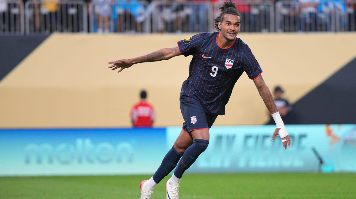 United States of America forward Damion Downs (9) celebrates after defeating Costa Rica in a shoot out during a quarterfinal match of the 2025 Gold Cup at U.S. Bank Stadium.