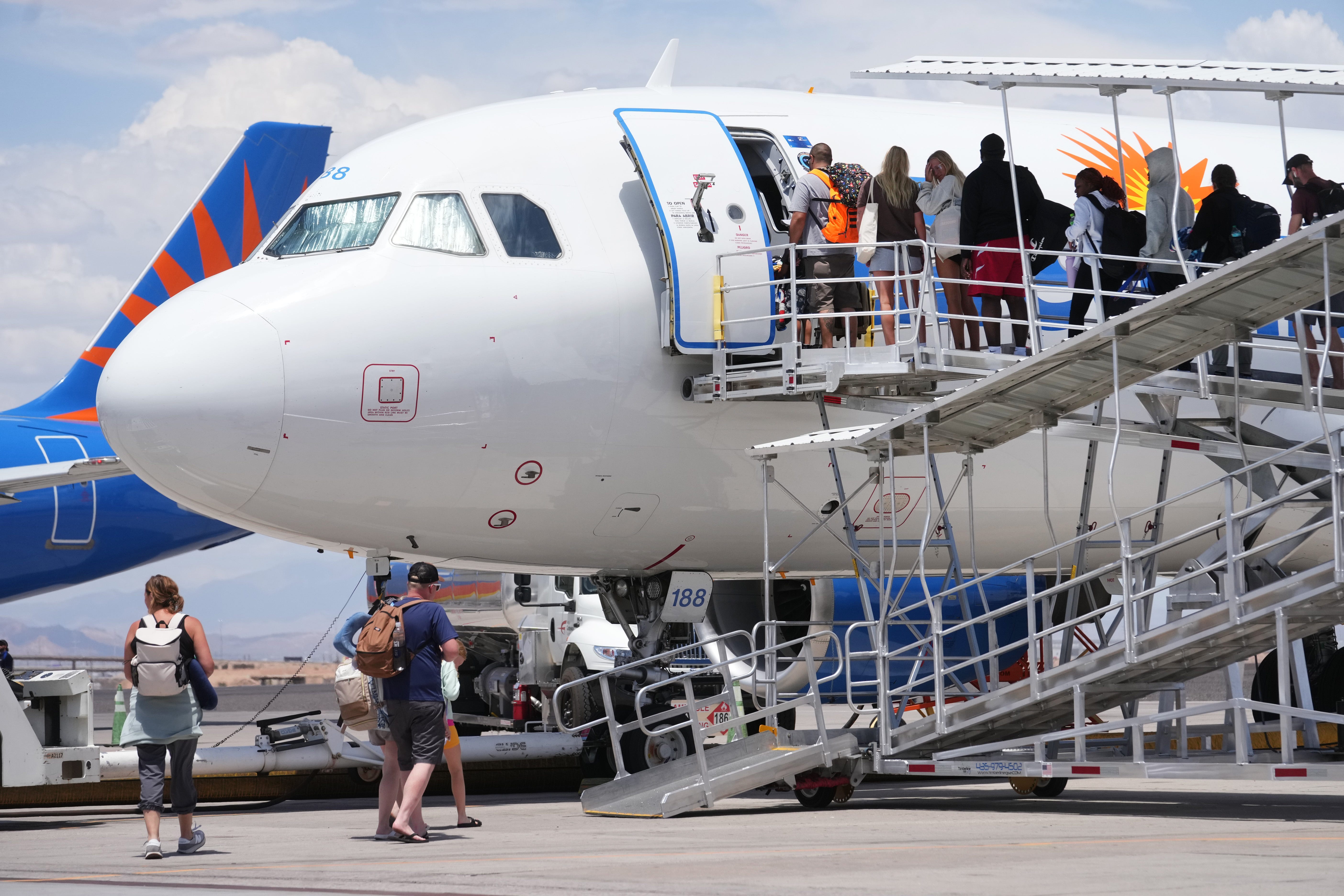 When to book one-way flights vs round-trips