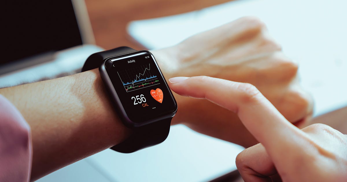 How fitness trackers help with early detection of health issues
