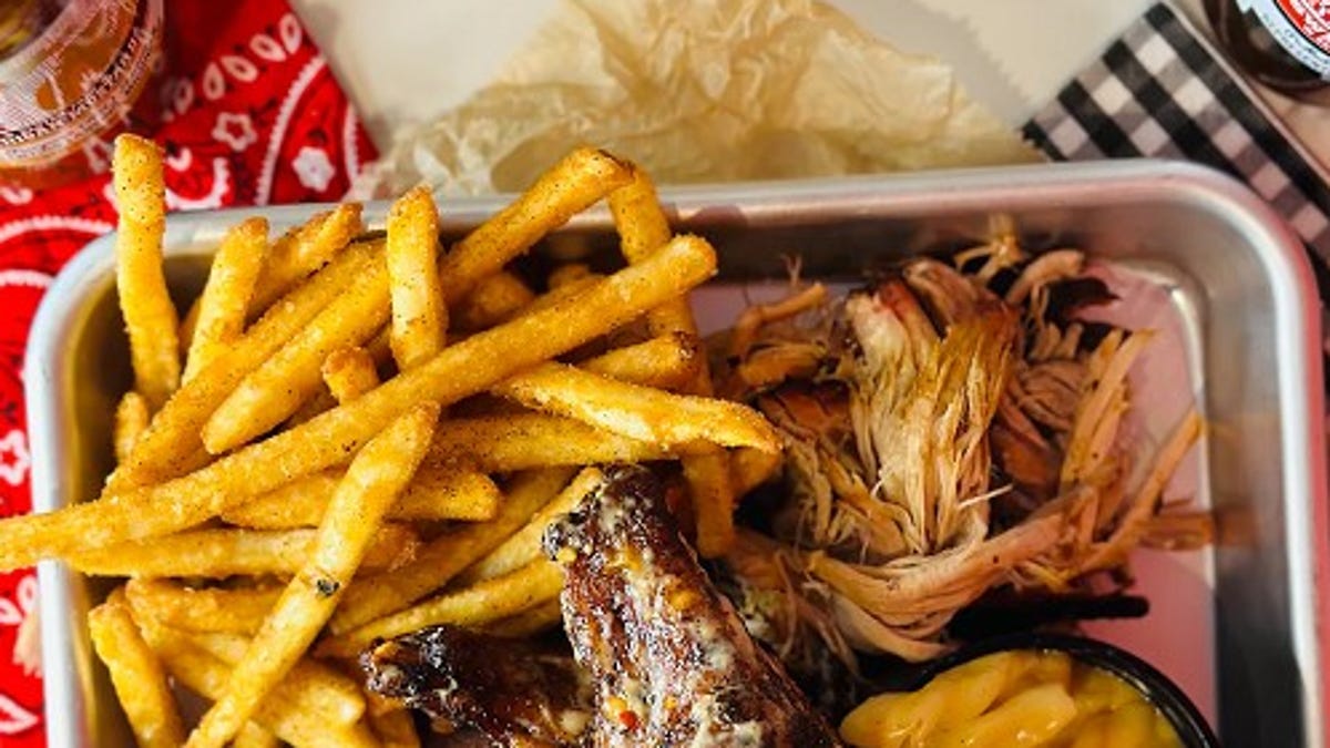 Lansing ranks as one of the top bbq cities in Michigan. Here are 5 places to try some BBQ Lansing ranks as one of the top bbq cities in Michigan. Here are 5 places to try some BBQ