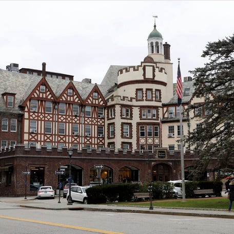 The exterior of the historic Harwood Building at Boniface Circle in downtown Scarsdale, built in 1928.