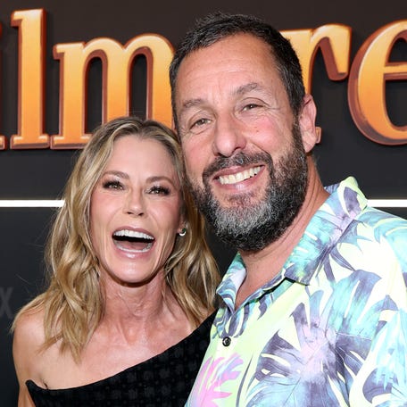 Original "Happy Gilmore" stars Julie Bowen and Adam Sandler reunite for the Netflix sequel.