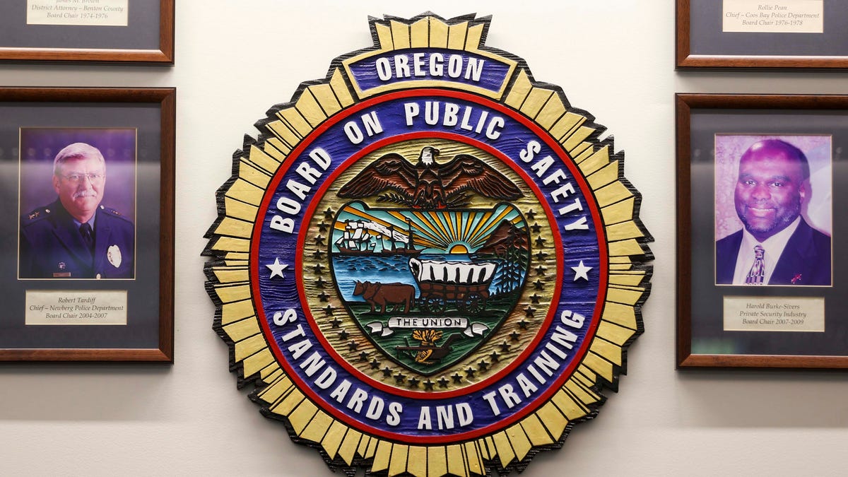 85360230007-dpsst-meeting-042.jpg?auto=w