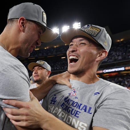 Jack Flaherty and Tommy Edman celebrate the Dodgers' 2024 NLCS win.