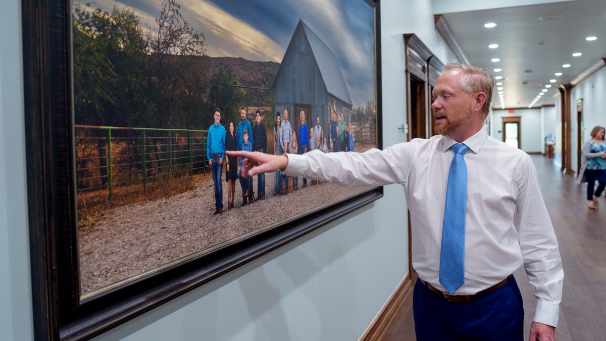 Obscure in big cities, Hilliary family dominates rural Oklahoma Obscure in big cities, Hilliary family dominates rural Oklahoma