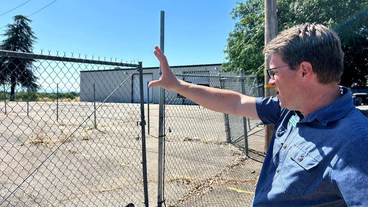 Californians in crisis dealt with mental health provider shortages Californians in crisis dealt with mental health provider shortages