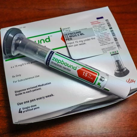 Eli Lilly, the pharmaceutical company behind GLP-1 injection Zepbound, is working to bring its weight loss drug to the market in pill form.