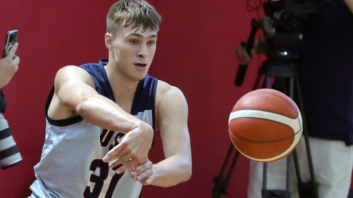 CBS: Cooper Flagg projected 'on the radar' for USA Basketball in 2028 Olympic Games thumbnail