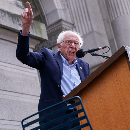U.S. Senator Bernie Sanders (I-VT) speaks during a stop on the "Fighting Oligarchy" tour at a May Day Strong - 'For the Workers, Not the Billionaires' rally, in Philadelphia, Pennsylvania, U.S., May 1, 2025. REUTERS/Sarah Silbiger  TPX IMAGES OF THE DAY